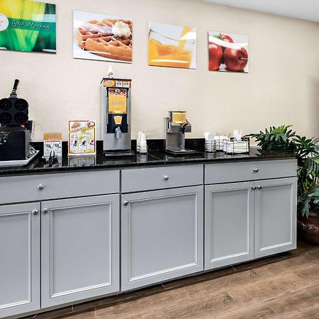 Quality Inn Decatur River City מראה חיצוני תמונה