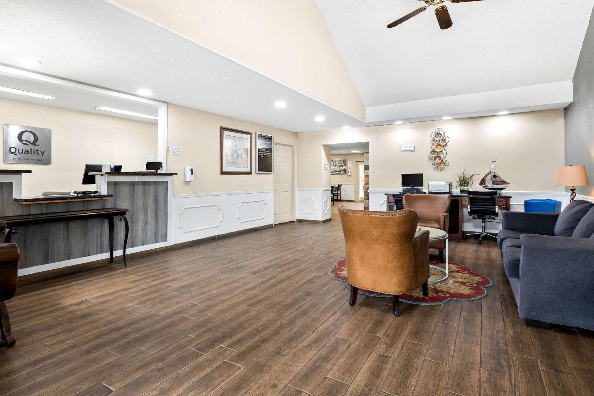 Quality Inn Decatur River City מראה חיצוני תמונה