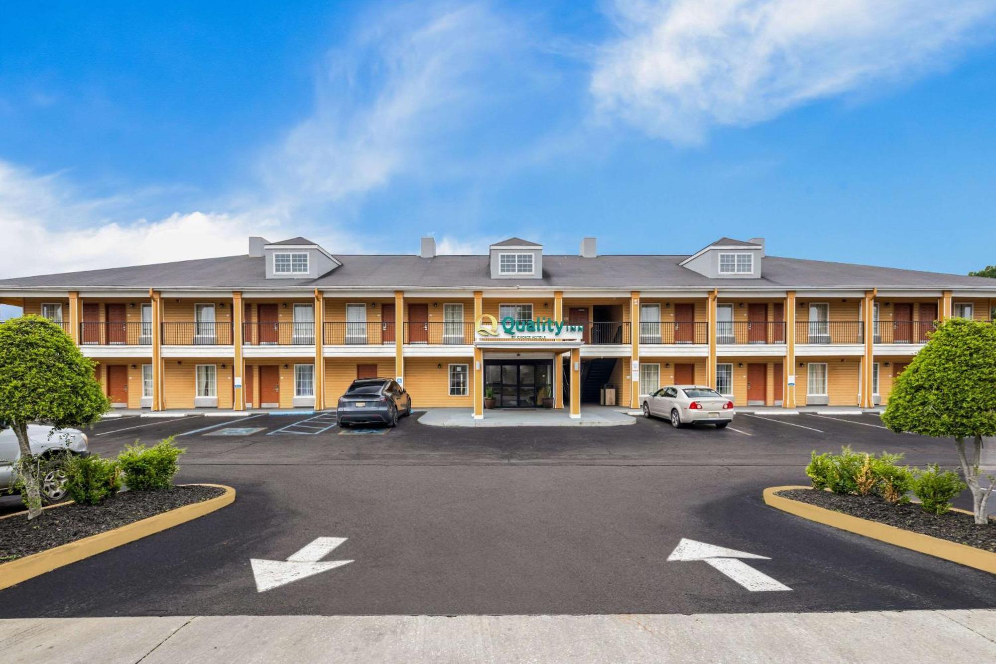 Quality Inn Decatur River City מראה חיצוני תמונה