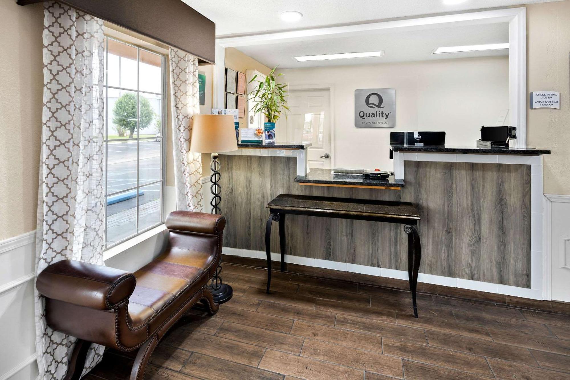Quality Inn Decatur River City מראה חיצוני תמונה